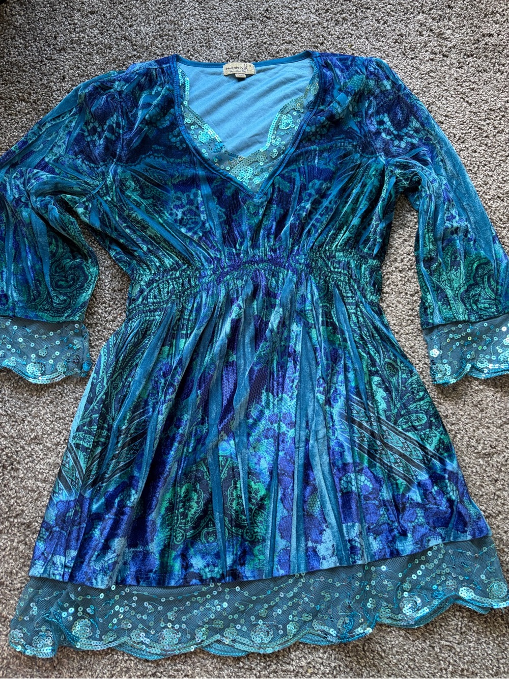 Blue & Teal V-Neck Women's top